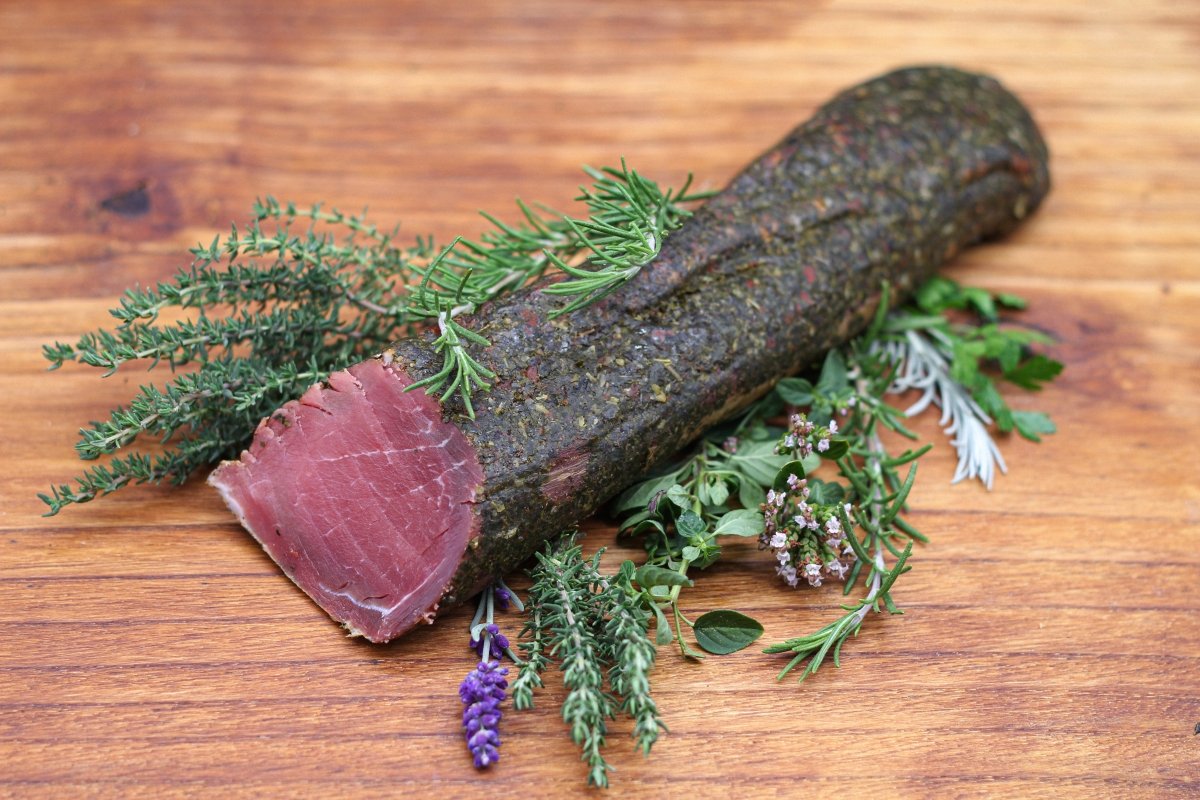 Schweinefilet geräuchert im Kräutermantel - Speckhof